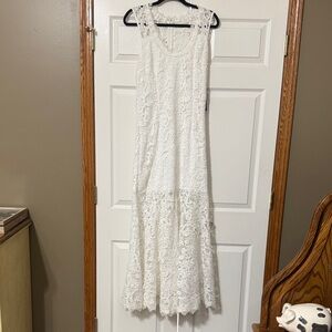 VENUS White Lace Maxi Dress